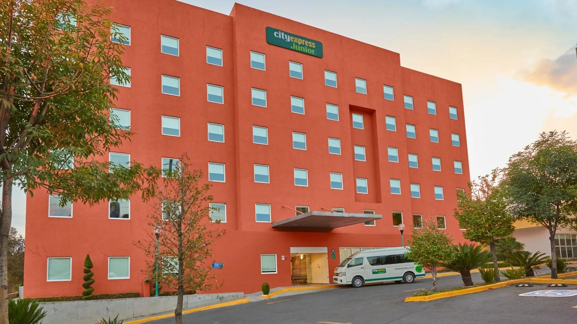 City Express Junior By Marriott Puebla Finsa Hotel